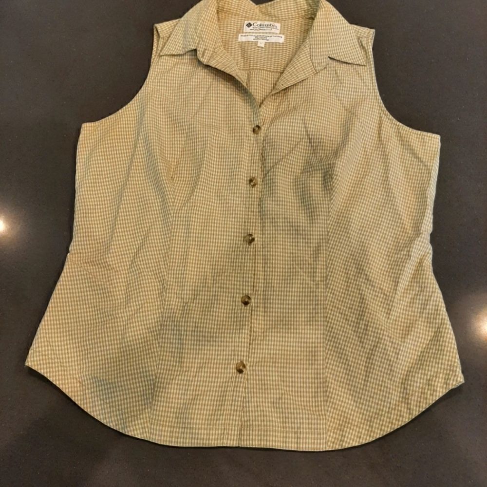 Columbia Green Tank Button Down
